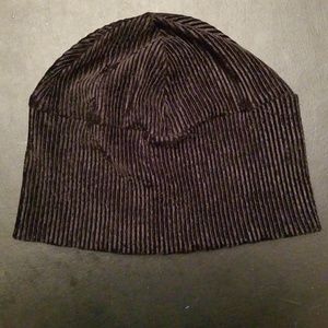 Hat - velvet pull on